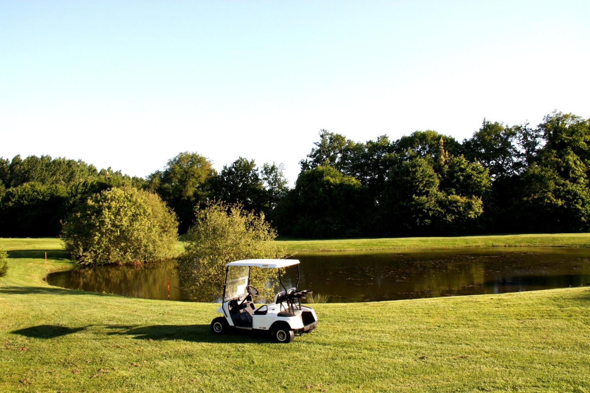 Anjou Golf And Country Club Hotel Champigné Exterior foto